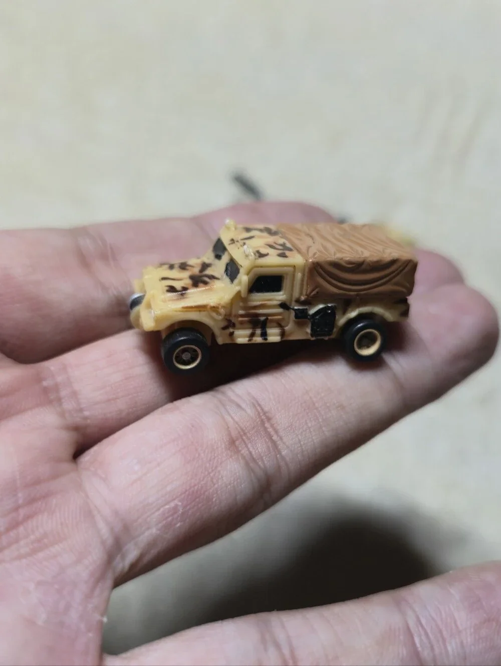 Vintage 1997 Hot Wheels Planet Micro Military Vehicle Mixed Lot Helicopter